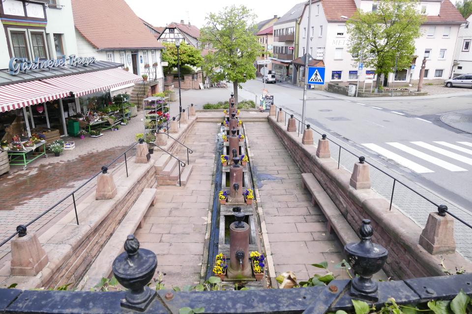 Zwölf-Röhren-Brunnen in Beerfelden