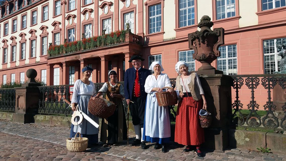 A wide variety of personalities from Erbach‘s history will take you on a walk through the city. Let yourself be surprised what anecdotes they have to tell.