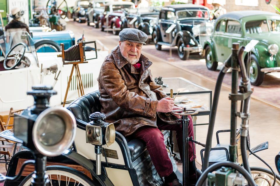 Ein Besuch im Automuseum in der ehemaligen Villa und den Fabrikhallen der Familie Dr. Carl Benz ist für Autofreunde ein absolutes Muss.