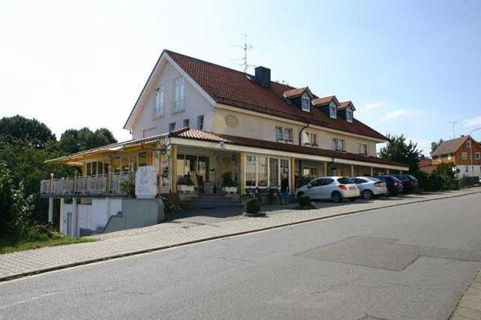 Herzlich willkommen im Hotel Café Talblick in Vielbrunn ! Schon die Fahrt hierhin macht Laune, denn das Hotel Café Talblick liegt mitten im schönen Odenwald – zwischen Michelstadt und Miltenberg.