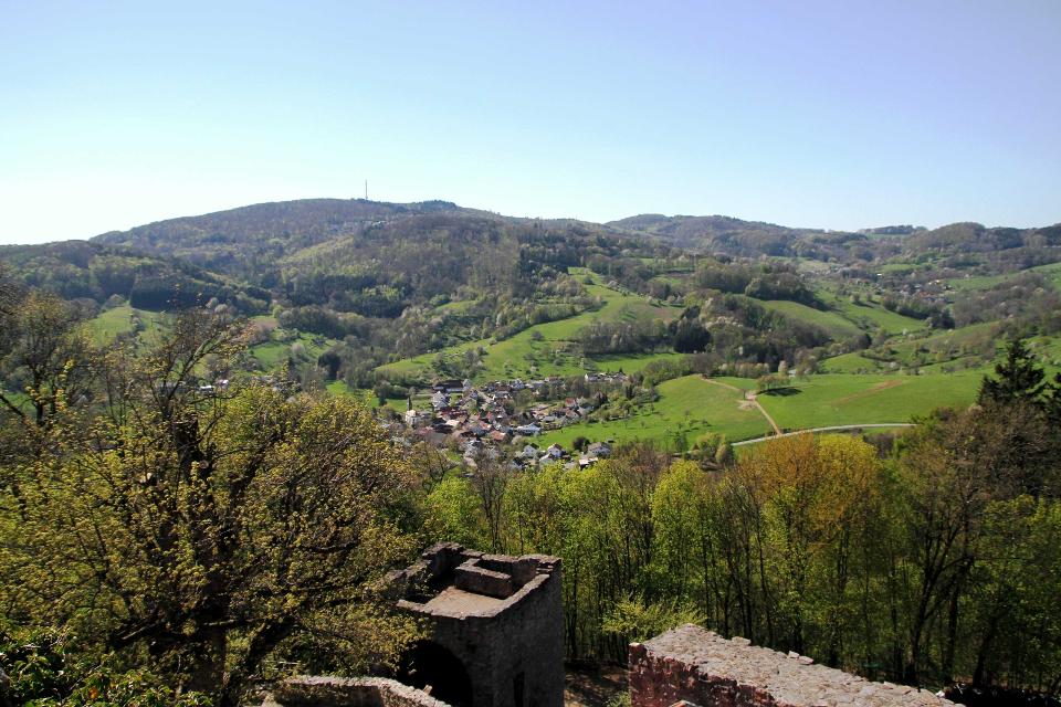 Blick von der Lindenfelser Burg auf Schlierbach