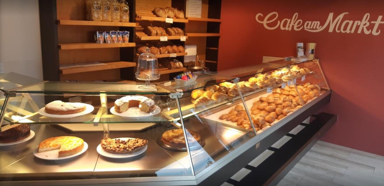 Das Café am Markt in Hammelbach bietet leckerste Brot- und Kuchenspezialitäten an und bietet daher eine gute Einkehrmöglichkeit zu Frühstücken und Mittagessen.