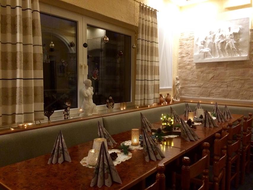 Die Gaststätte Rhodos im idyllischen Breuberg bietet Ihnen leckere grieschische Gerichte in einem typisch griechischem Ambiente.
                 title=