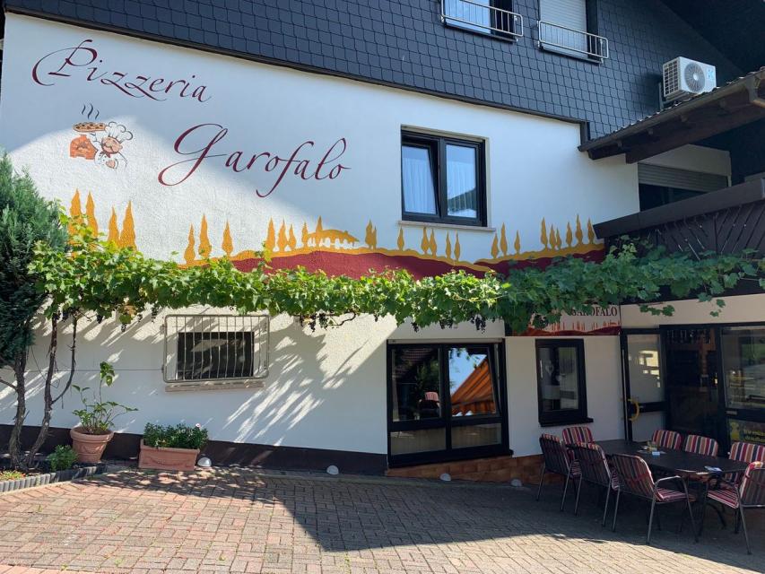 Das schön gelegene Restaurant Pizzeria Garofalo in Aschbach befindet sich im Kreis Bergstraße in Hessen. Darüberhinaus ist das Restaurant Pizzeria Garofalo in Aschbach über die Grenzen von Aschbach hinweg für seine fantastische italienische Küche bekannt. 