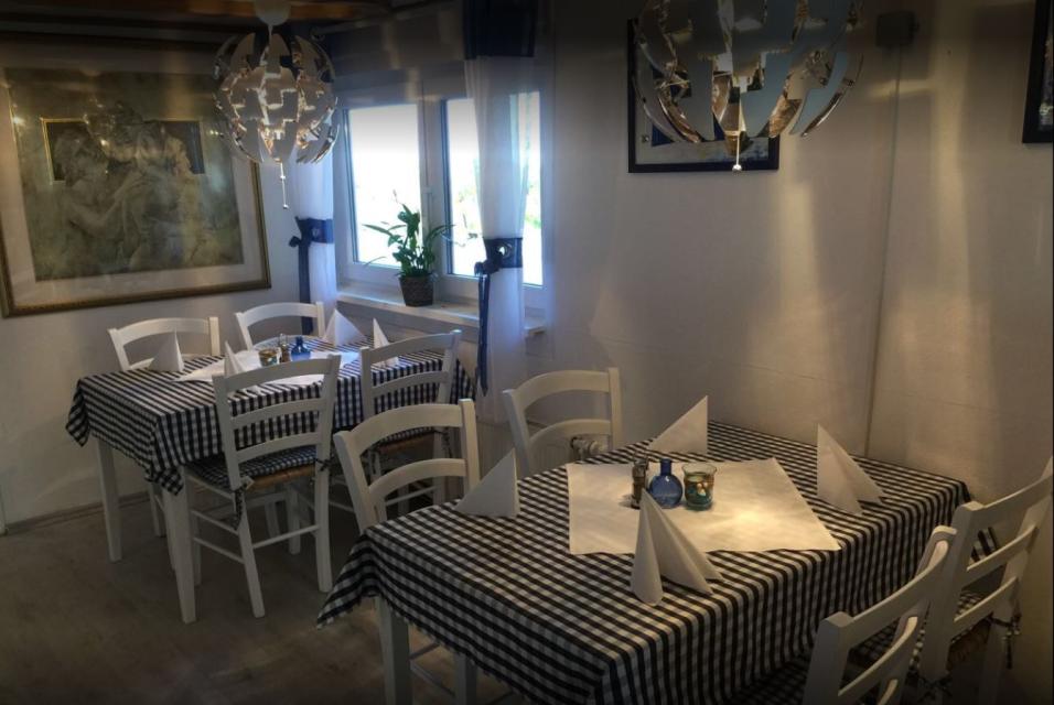 Das Restaurant Pharos liegt unweit des Ortskerns von Höchst. Hier gibt es hervorragende griechische Gerichte, sowie leckere weitere Spezialitäten.