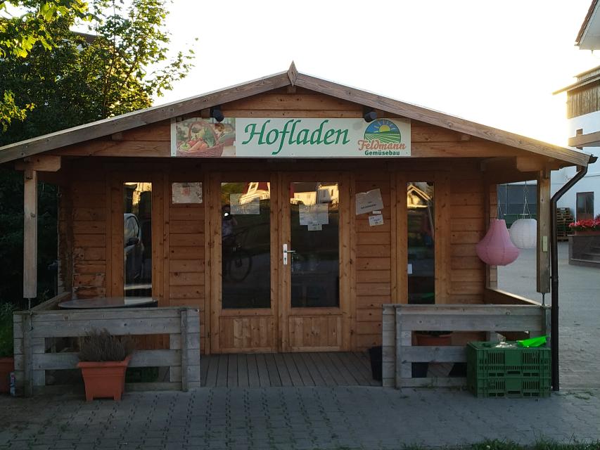 Im Hofladen von Feldmann Gemüsebau gibt es frisches Gemüse und Obst direkt vom Erzeuger. 