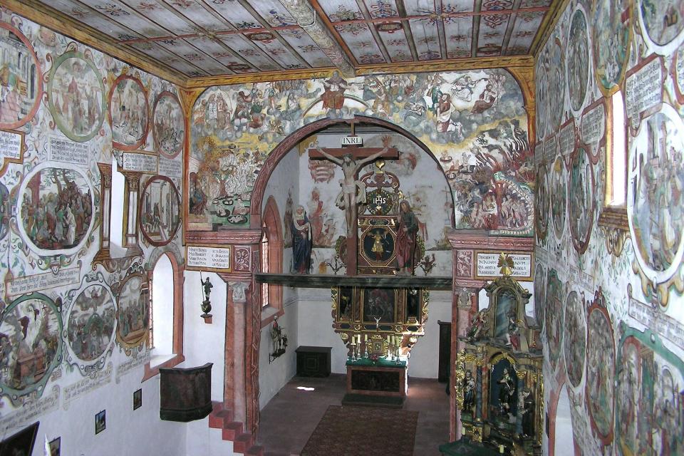 Die Martinskapelle in Bürgstadt stammt vermutlich aus dem 10. Jahrhundert und gilt damit als eine der ältesten Kirchen in Franken.
