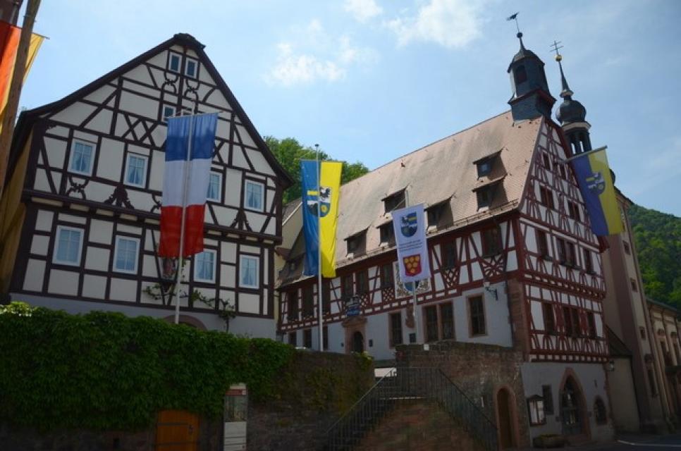 Über 500 Jahre altes Fachwerkgebäude, das auch eine Ausstellung über die Stadtgeschichte Freudenbergs beherbergt.