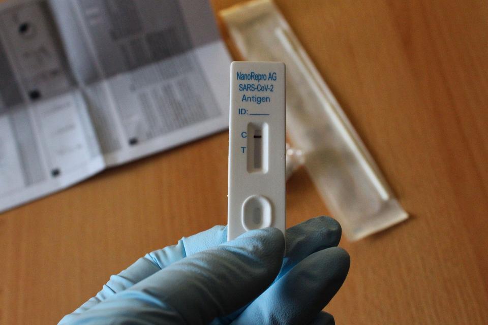 Im Testzentrum des DRK-Kreisverbandes in Erbach sind Corona-Schnelltests auch ohne vorherige Anmeldung möglich. Bei einem positiven Schnelltest kann auch ein PCR-Test durchgeführt werden.