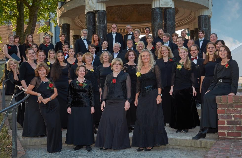 Der Konzertchor Darmstadt gehört heute zu den bekanntesten Chören Deutschlands. Er wurde 1977 von dem Dirigenten Wolfgang Seeliger gegründet und schuf sich innerhalb weniger Jahre auch auf internationaler Ebene große Anerkennung. Zur regen Konzerttätigkeit kommen Rundfunk-, Fernseh- und CD-Aufnah...