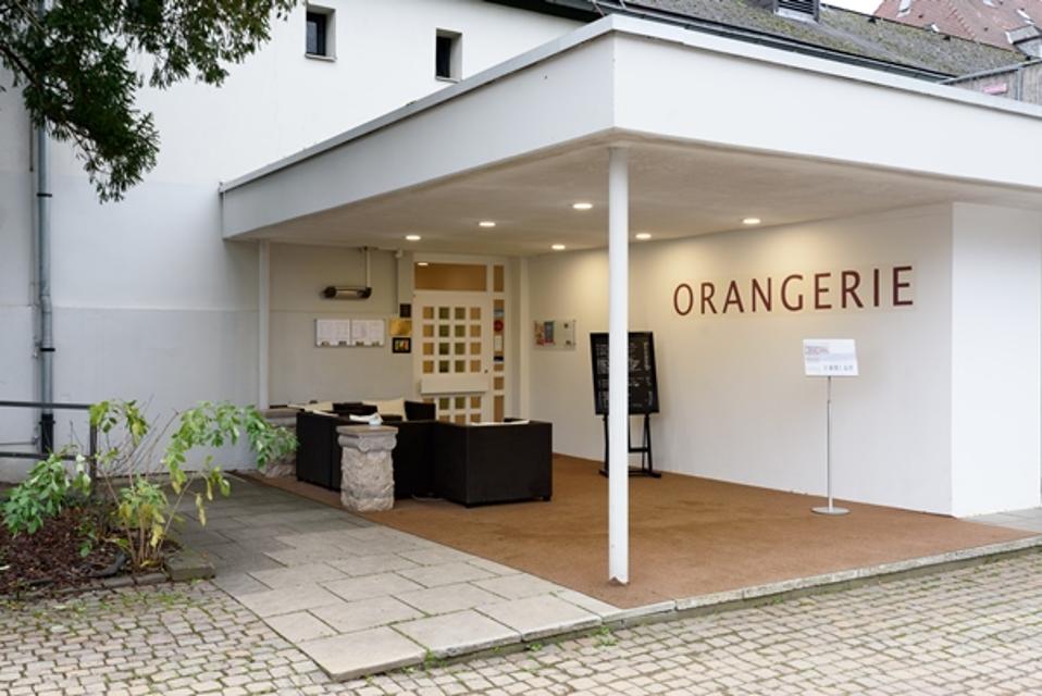 Darmstadt, beherbergt einen wunderschönen Park - die „Orangerie“, mit dem gleichnamigen Restaurant. Die Adresse für Liebhaber und Freunde erstklassiger Italienischer und internationaler Küche. Dieses gastronomische Juwel wurde von Orlando und Pasq...