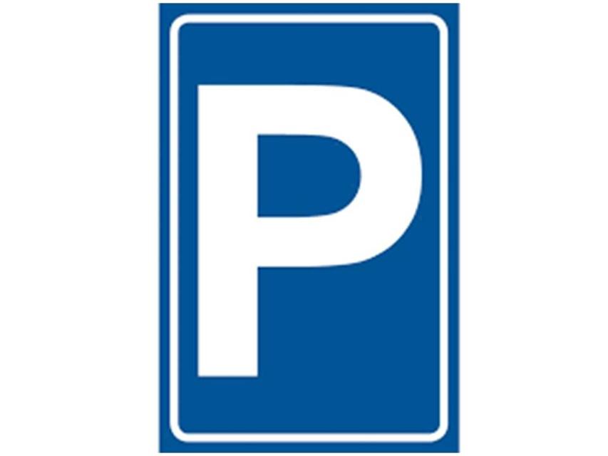 Der Parkplatz Messplatz befindet sich in der Marburger Straße und hat 24 Stunden geöffnet. Der Parkplatz ist kostenlos.