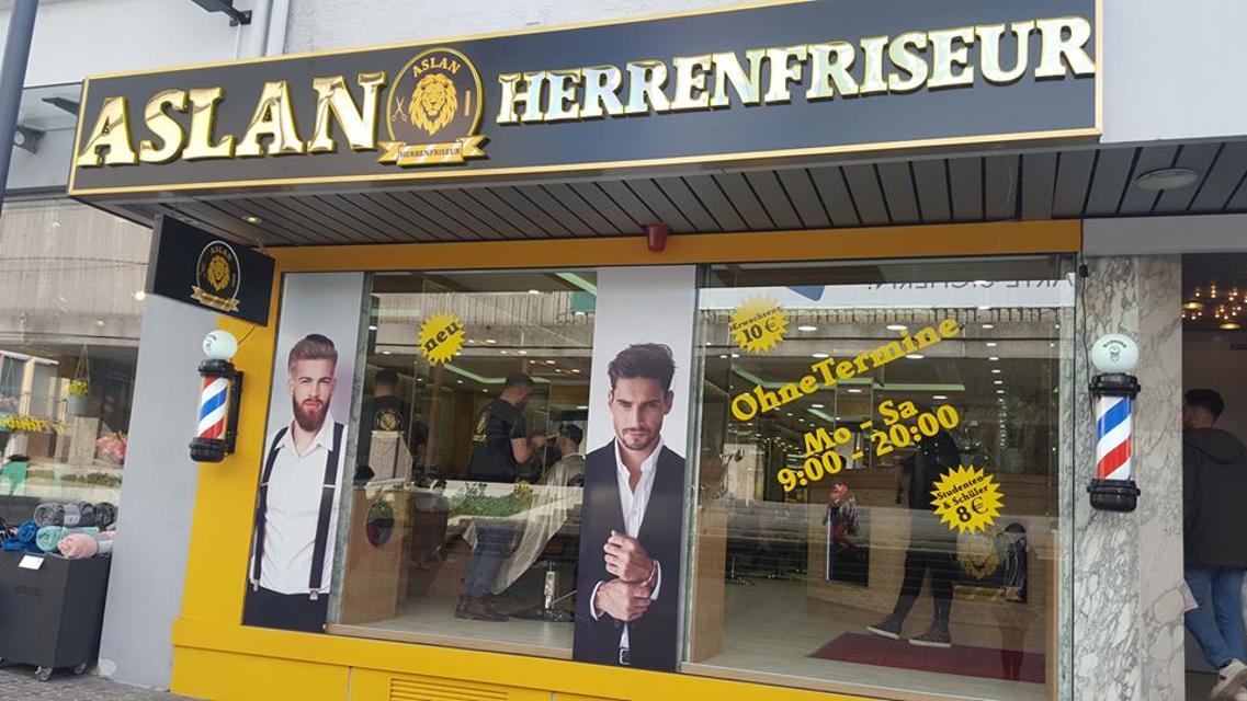 Beim Herrenfriseur „Aslan" in der Elisabethenstraße bekommen Männer ohne Termin den passenden Haarschnitt und Bartkorrekturen.