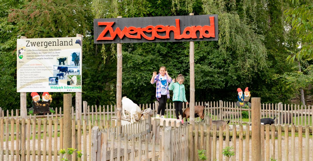 Traditionell wird beim Saisonstart im Wildpark Schwarzach ein buntes Programm für Familien geboten. 