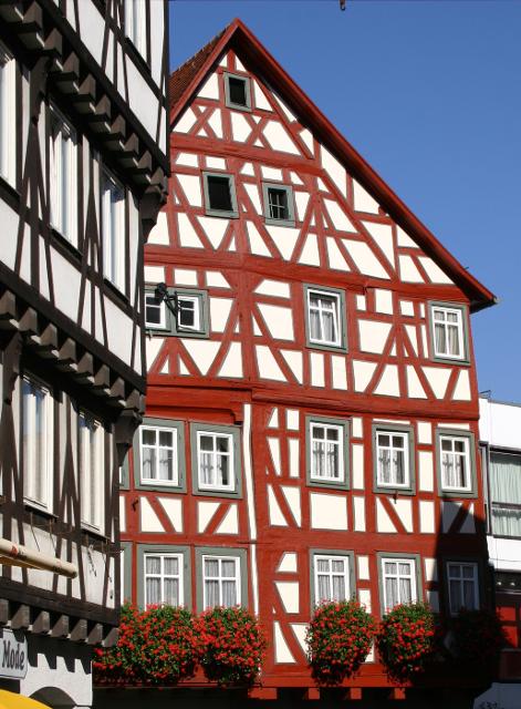3 Ferienwohnungen in zentraler Innenstadtlage (Fußgängerzone) im historischen Fachwerkhaus.