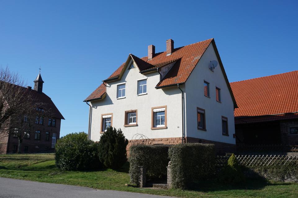Gemütlich eingerichtete Ferienwohnung in einem altem Bauernhaus im Mudauer Ortsteil Scheidental.
