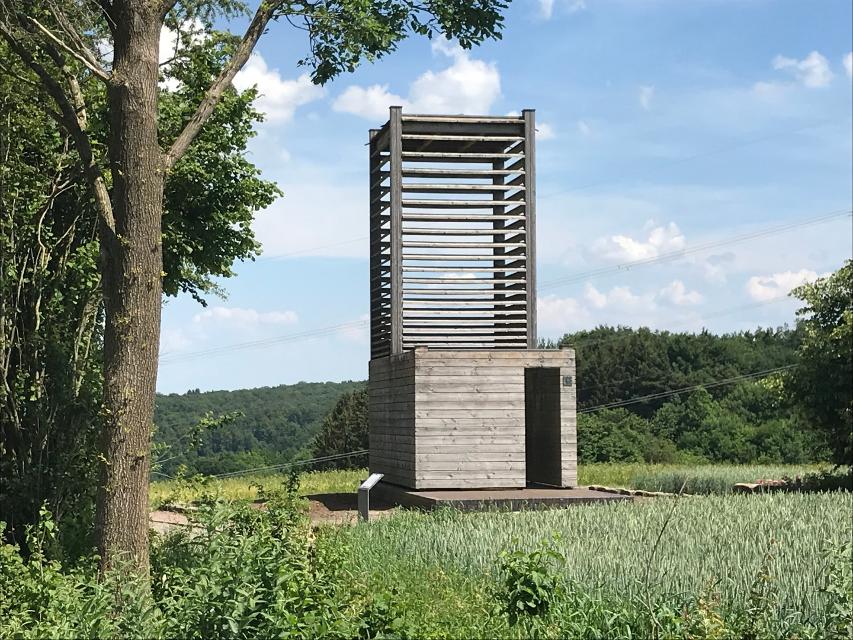 Die Flurkapelle ist ein Projekt von Architekturstudenten des Illinois Institut of Technology in Chicago mit Ecker Architekten, Buchen. 