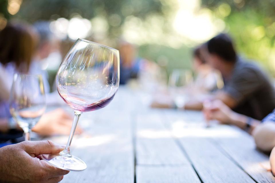 „Probieren geht über studieren“ – auf dem Weingut Edling kann man den neuen Jahrgang und das gesamtes Sortiment des Weingutes probieren. 