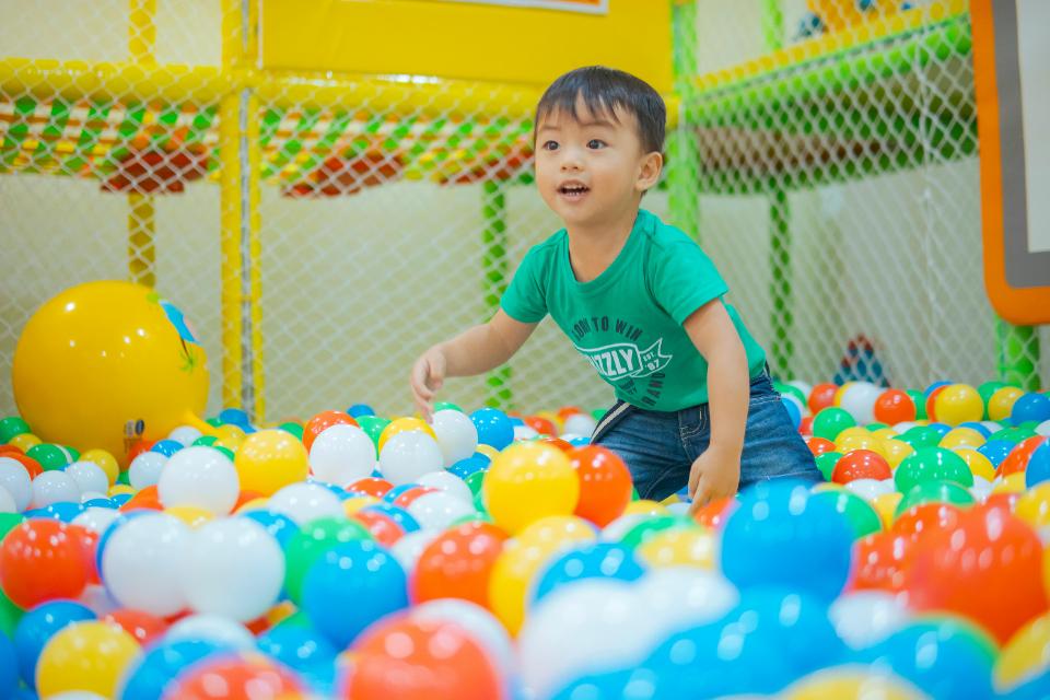 Leo‘s Abenteuerpark im Loop5 steht für Spiel, Spaß und Abendteuer. Eine große Auswahl an aufregenden, actiongeladenen und spaßigen Attraktionen, die Erinnerungen und Freude an Bewegung sowohl für Kinder als auch für Erwachsene schaffen.