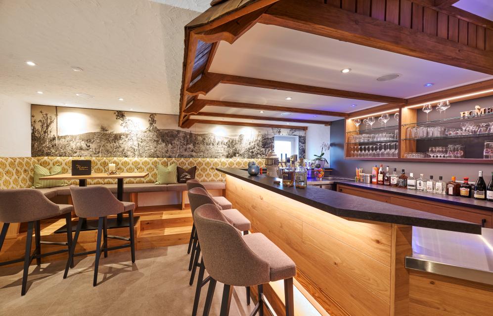 Cocktailbar im Hotel Hubertus mit Gin Spezialitäten