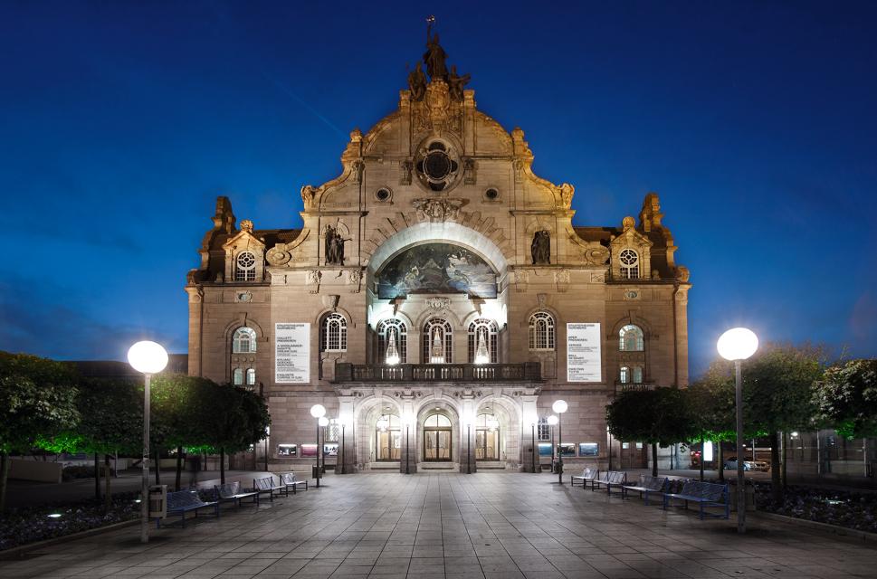 Mit mehr als 700 Veranstaltungen aus Oper, Ballett, Schauspiel und Konzert ist das Staatstheater Nürnberg eines der größten Mehrspartentheater Deutschlands sowie ein kultureller und gesellschaftlicher Leuchtturm der Metropolregion Nürnberg. Pro Sp...