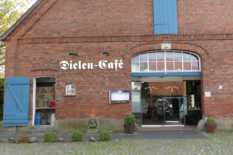 Gemütliches, charmantes Café im Herzen von Bad Fallingbostel.
                 title=