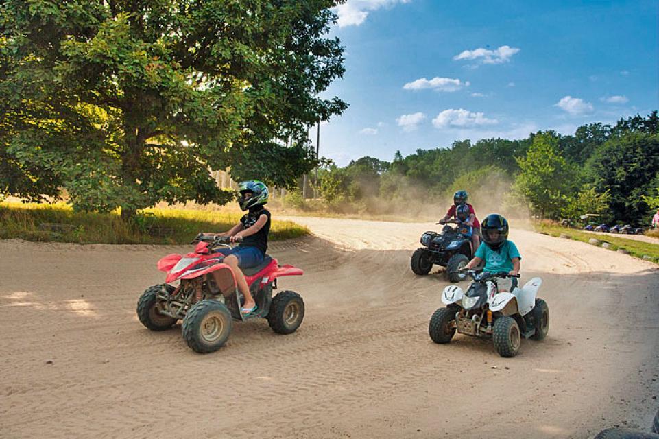 Fun for all ages: On our over 300 m long dirt track you can have fun and really step on the gas, no matter whether beginner or master. 
                 title=