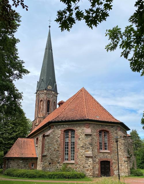 The Peter and Paul Church in Schneverdingen is a Lutheran church in the ‘Heather Blossom Town’. 
