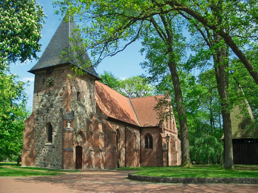 St Urbani Church is the first completely preserved Gothic building in the region. 