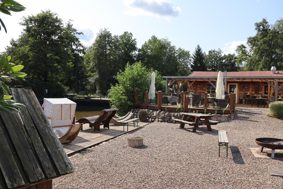 Herzlich Willkommen auf dem familiär geführten 5-Sterne Campingpark von Familie Vollmer.