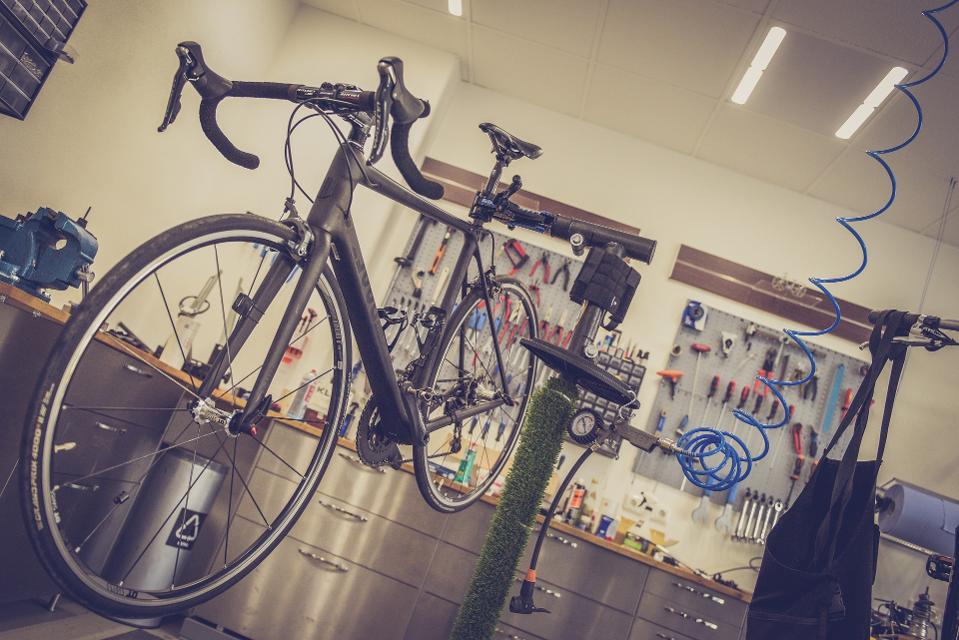 In der BIKE STATION findet jeder Fahrradbegeisterte, vom Extrembiker bis zum Genussradler, eine hochwertige Qualität in seiner Kategorie.
