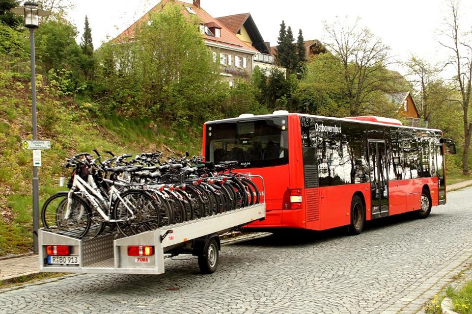 Bushaltestelle für den Radbus (1. Mai bis 1. November 2021)
                 title=