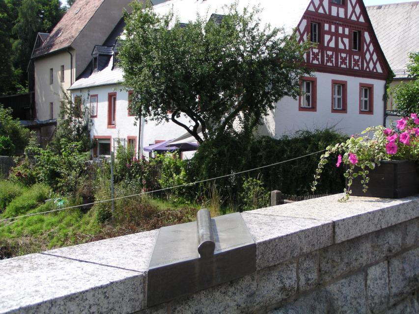 1541 wurden erstmals die Mühle und der Müller namens Troglauer urkundlich erwähnt. 1562 ist von einem Hans Troglauer die Rede.
