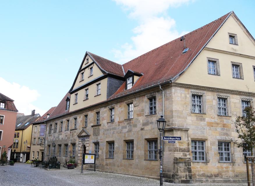 Das Historische Museum Bayreuth bietet seinen Besuchern eine Fülle interessanter und informativer Einblicke in die 800-jährige Geschichte der Stadt Bayreuth und ihres Umlandes.