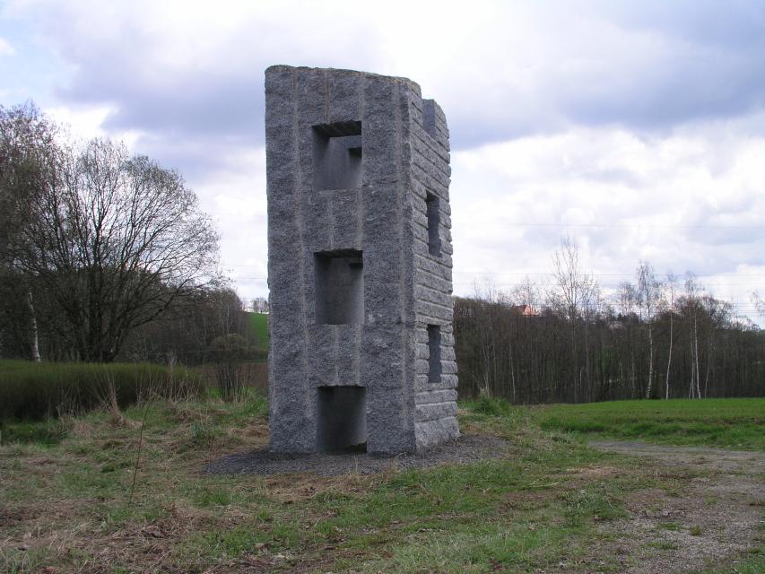 Kösseine-GranitEntwurf:Cornelius Hackenbracht, Riedstr. 26, 88639 Wald-Ruhestetten