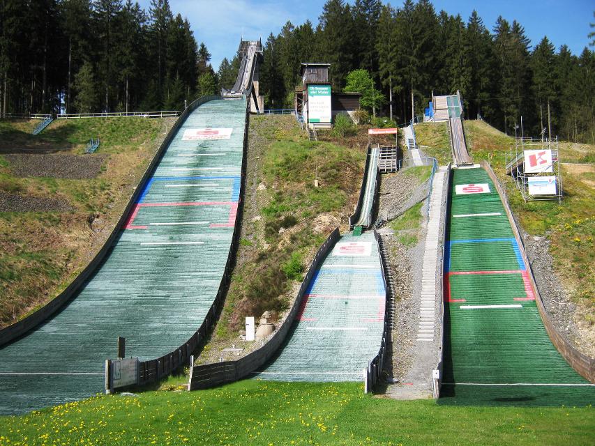 Ski-Club Bischofsgrün - Pfingst-Skispringen in der Ochsenkopf-Schanzenarena