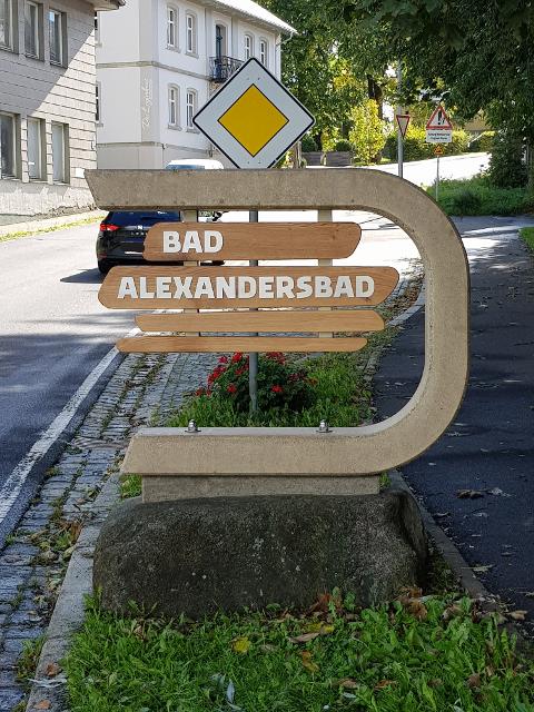 Herzlich willkommen in Bad Alexandersbad. 
                 title=