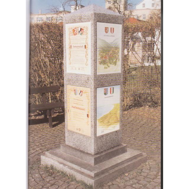 Ein Denkmal für die Städtepartnerschaften der Stadt Hohenberg a.d. Eger