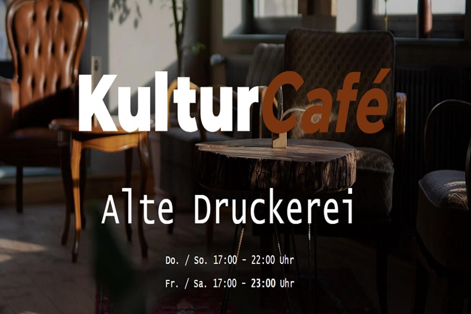 Auf dem Foto ist Werbung für das KulturCafe Alte Druckerei in Kemnath abgebildet.