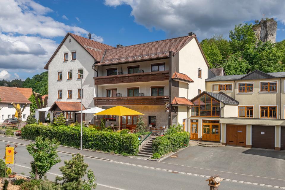 Ihr familiengeführter Gasthof in der wunderschönen Fränkischen Schweiz, ganz nahe an Nürnberg, Bayreuth und Bamberg. 