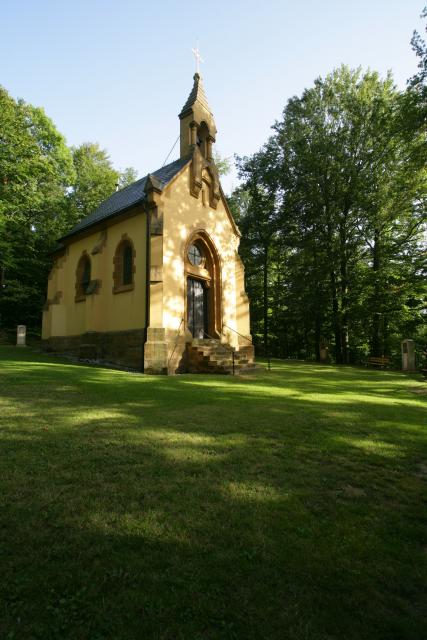 die Kapelle wurde 1894 errichtet am Ort einer dort seit über 350 Jahren stattfindenden Wallfahrt.