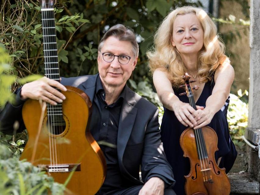 Katrin Ambrosius (Violine), Thomas Etschmann (Gitarre)