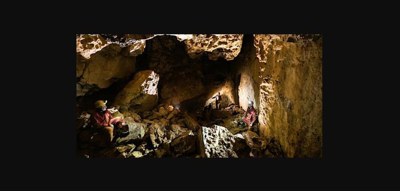Die Speläologische Forschungsgruppe Bussardhöhle (SFB) informiert im Rahmen eines Multimediavortrages über eine neuentdeckte Karsthöhle.