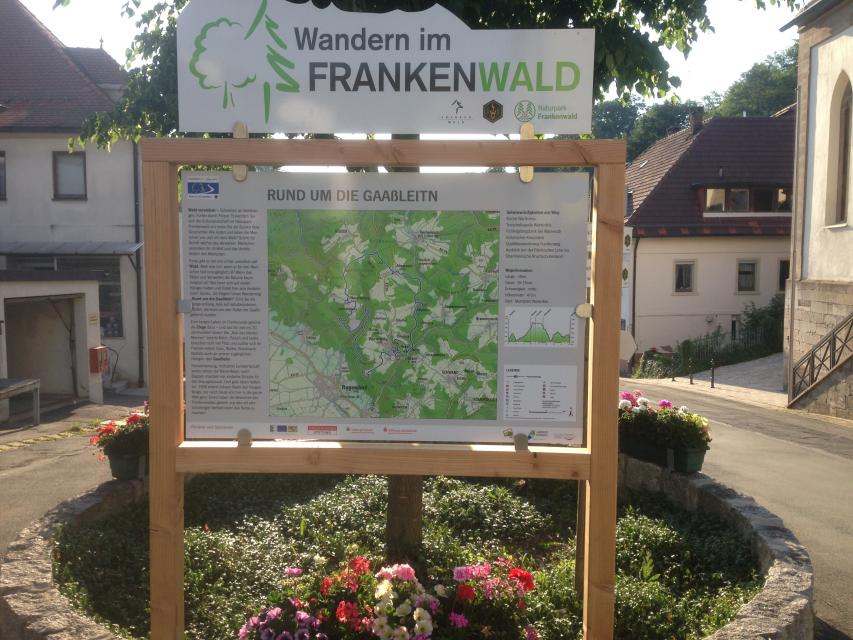 Startpunkt des 16 Kilometer langen FrankenwaldSteigla Rund um die Gaaßleitn.