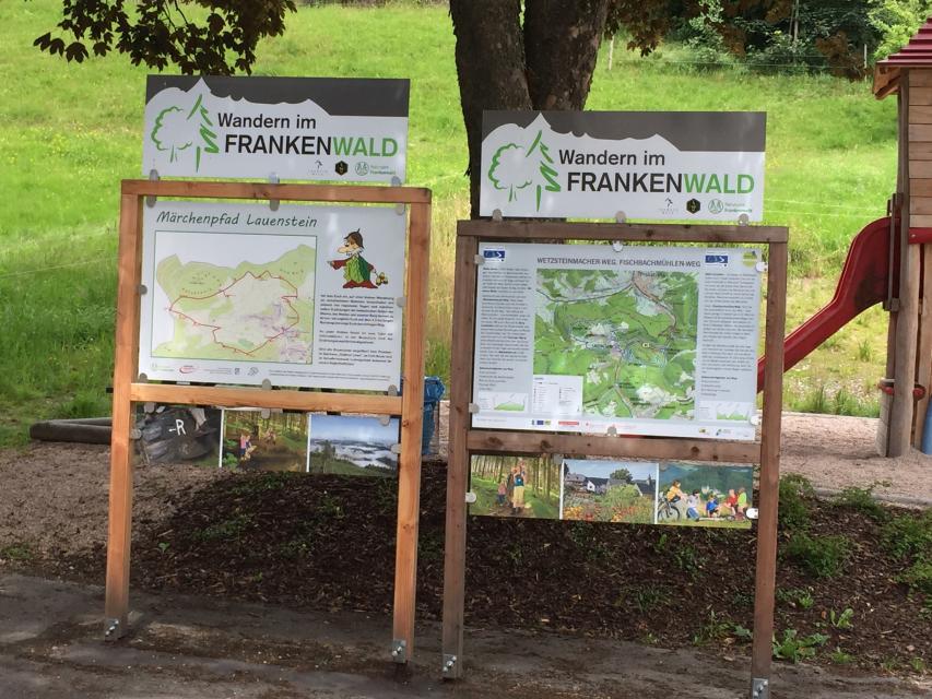 Startpunkt des 7 Kilometer langen FrankenwaldSteigla Fischbachmühlen-Weg.
