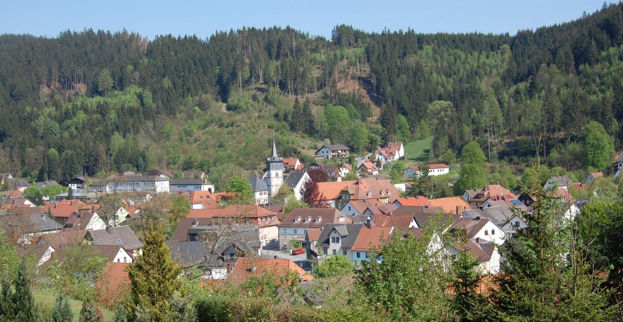 Steinwiesen mit seinen Ortsteilen liegt im Oberen Rodachtal, dem Herzen des Frankenwaldes.