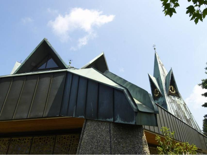 Der "Dom des Frankenwaldes" wurde in den Jahren 1970/71 unter der Federführung des damaligen Pfarrers Reinhold Goldmann erbaut.