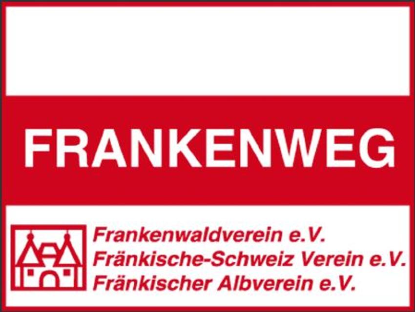In Untereichenstein, am Drehkreuz des Wanderns, beginnen Rennsteig, FrankenwaldSteig, Blauer Kammweg und Fränkischer Gebirgsweg. Hier startet auch der Frankenweg.