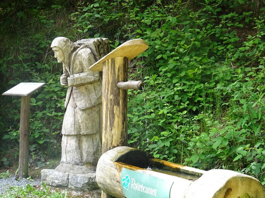 Der Skulpturenweg - ein tolles Ausflugsziel in Schwarzenbach am Wald. Sehenswerte Figuren und lauschige Plätzen mit Bänken und Brunnen laden zum Verweilen an.