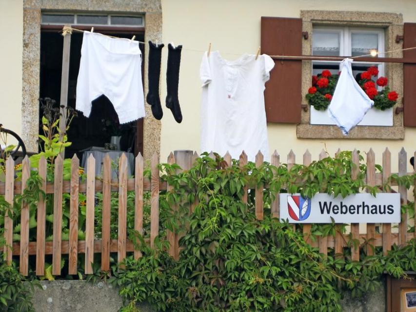 Weberhausmuseum Marlesreuth hat am 21. Juli geöffnet Wenn die Wäsche im Wind flattert